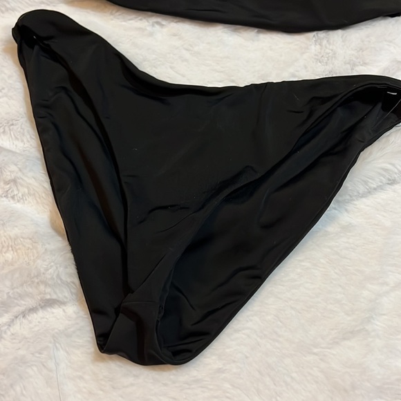 Naked wardrobe 3 piece bikini set - Picture 3 of 5